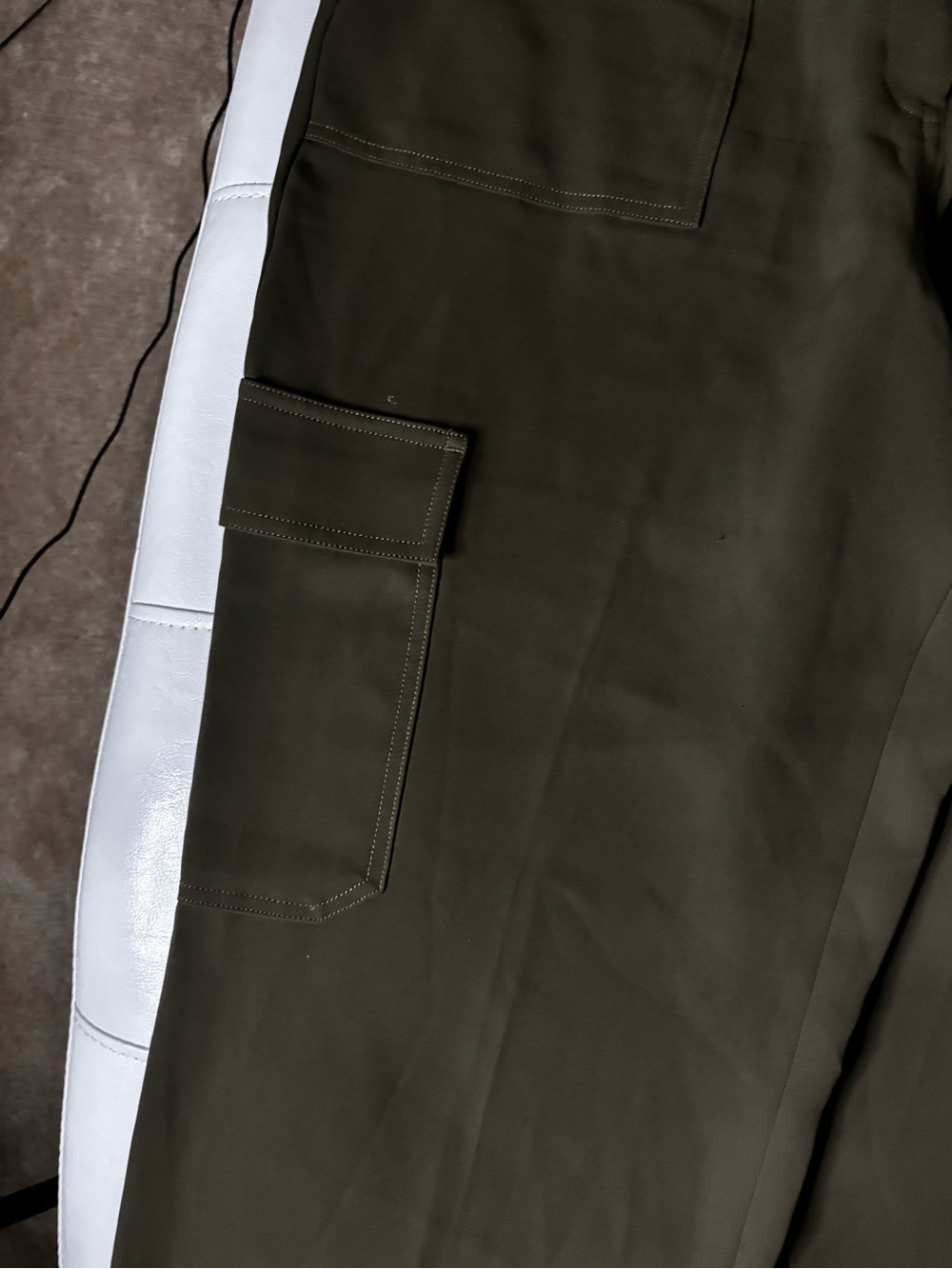 Express Olive Wide Leg Cargo Pants - Picture 8 of 8